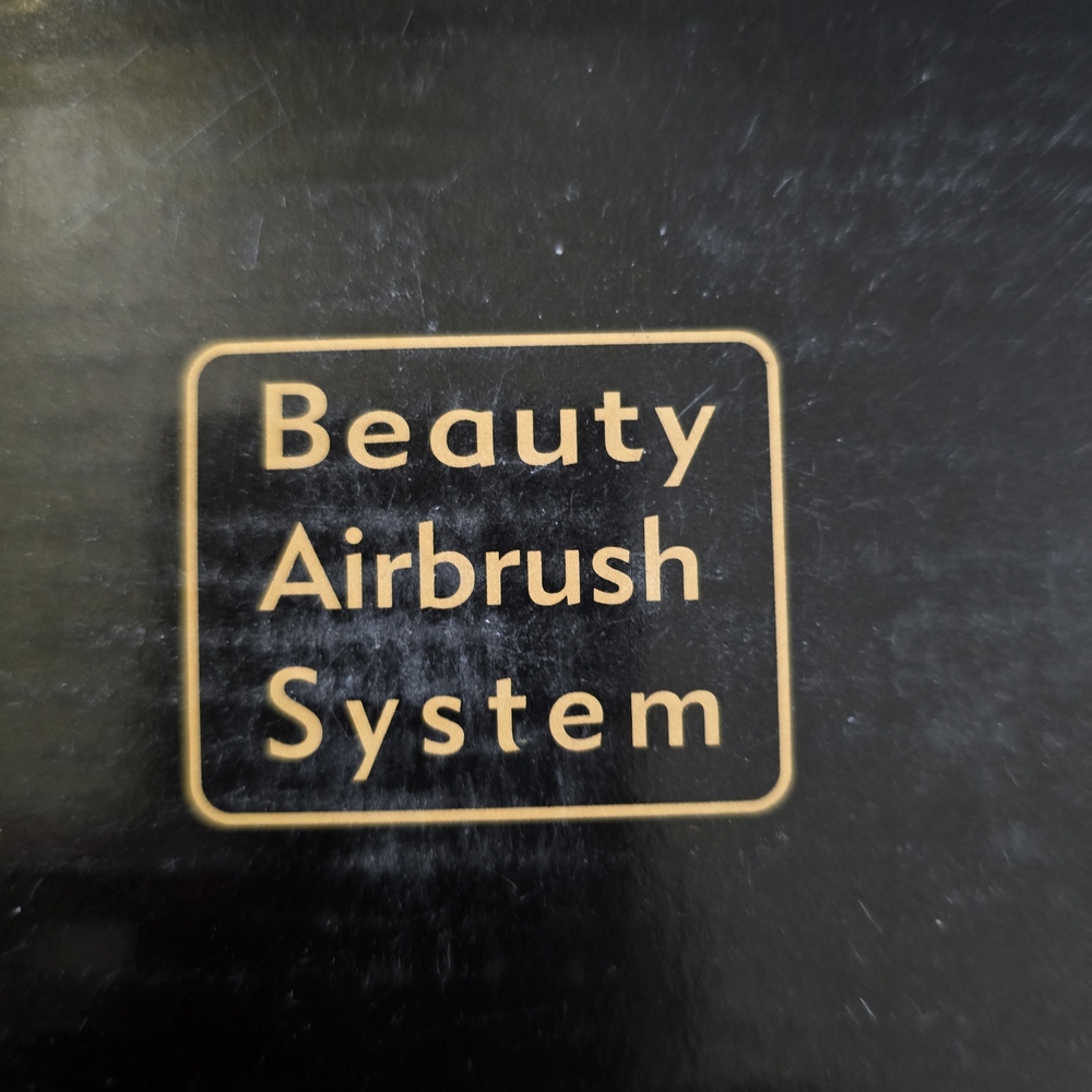 Beauty Airbrush System - Black and Gold